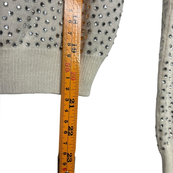 Alice + Oliva Rhinestone Cashmere Blend White/Cream Sweater Size Small - Picture 10 of 11